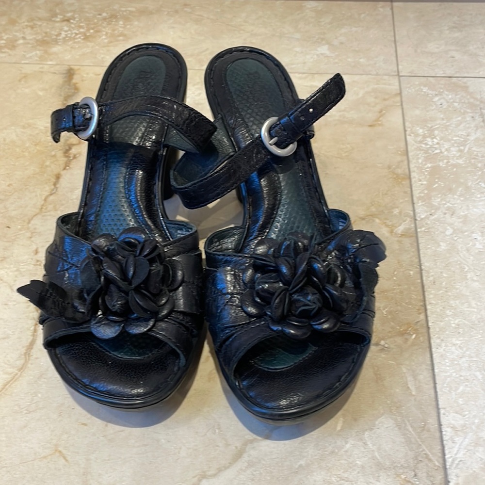 Born size 7.5 heeled sandals leather upper with leather flower&petal detail